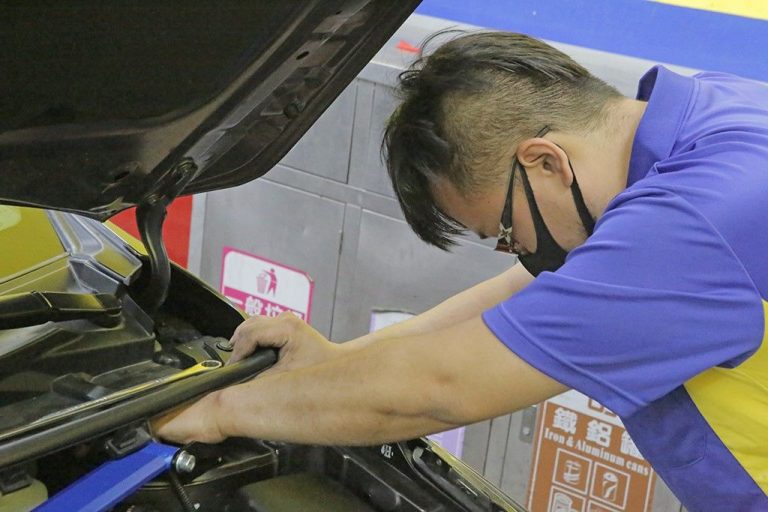Toyota Corolla Altis 升級 KYB 白桶強化總成避震器 最高性價比的選擇