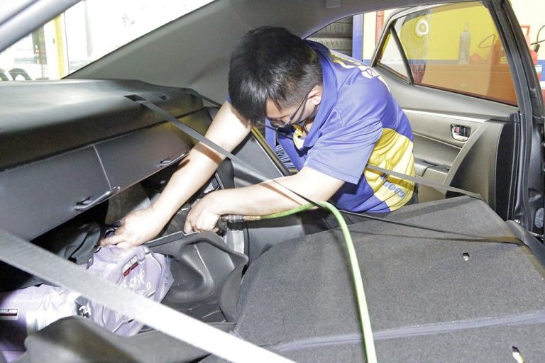 Toyota Corolla Altis 升級 KYB 白桶強化總成避震器 最高性價比的選擇