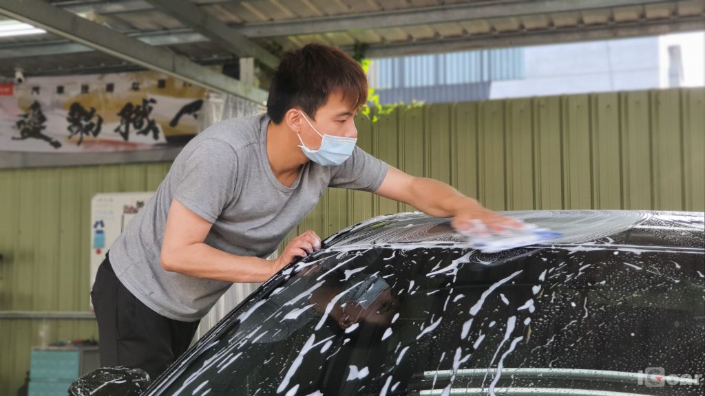 用禮賓車的品質打造汽美服務-內湖【大安汽車美容】