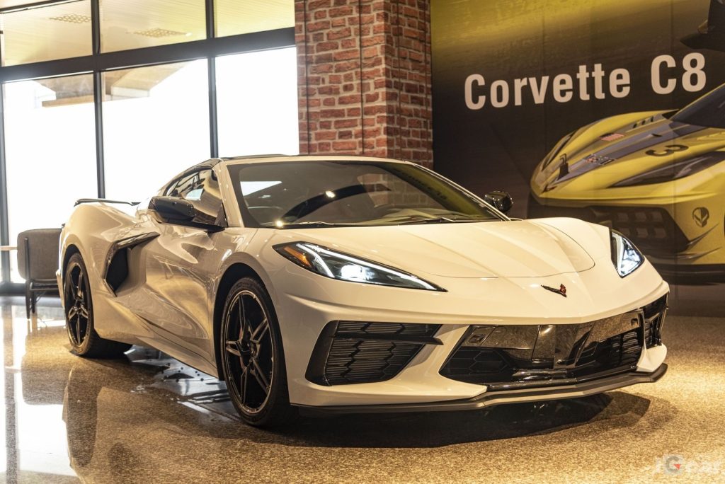 三一國際導入 Chevorlet Corvette C8 超跑偕三層複合服務主題貨櫃屋亮相