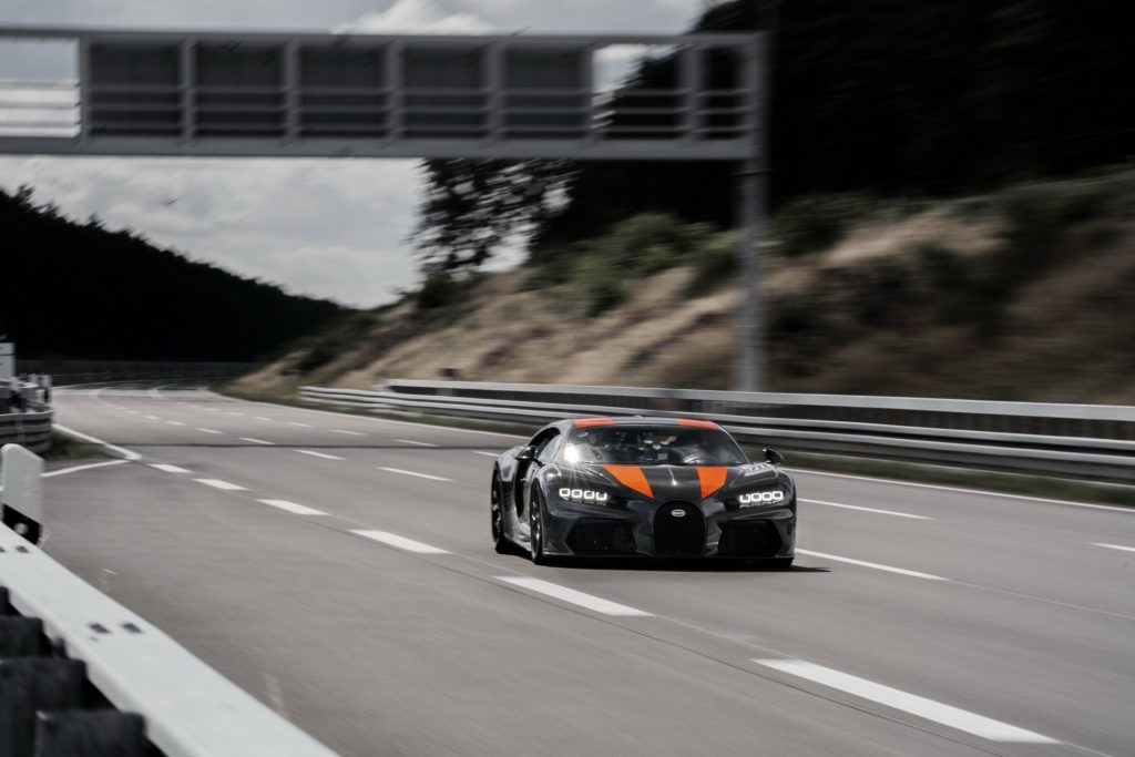 速度之王 Bugatti Chiron Prototype 創下 490.484km/h 極速記錄
