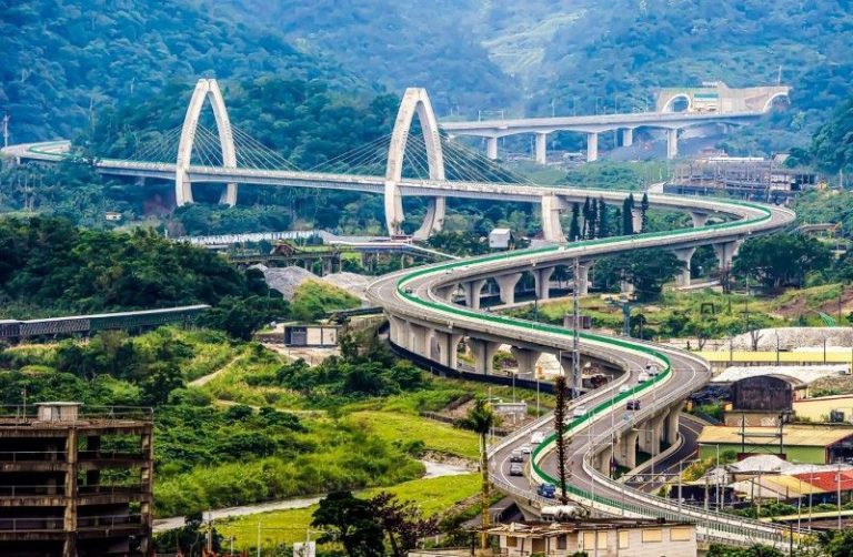肺炎疫情促進私家車需求轉強 業者盼政府延長汰舊換新補助政策