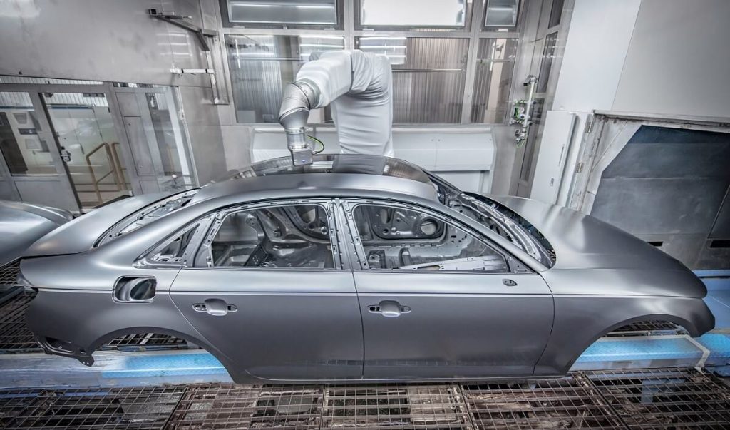 AUDI 開始提供 Overspray-free painting 高精度噴塗技術