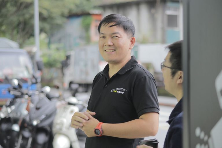愛駒職人 文山光漾車藝