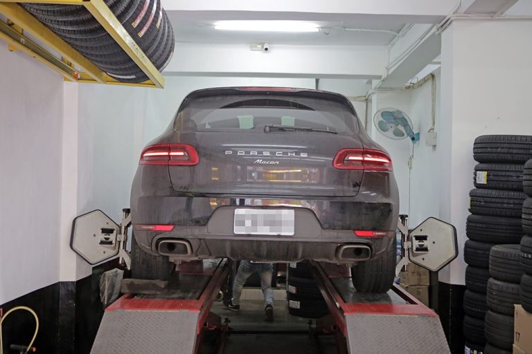 Porsche Macan 登祿普 DUNLOP Grandtrek PT3 休旅車胎開箱分享 !