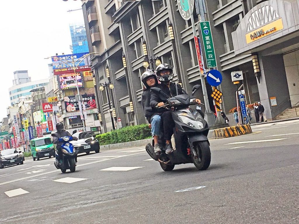 保障行人安全 車輛轉彎需遠離行人3公尺
北市58路口強化取締