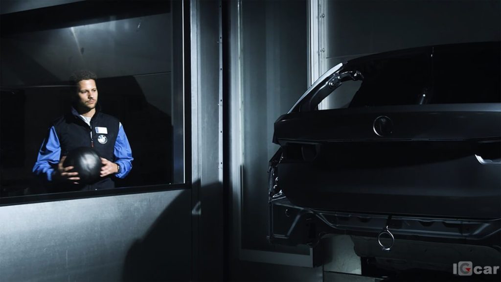 BMW 導入 AI 人工智慧協助塗裝品質升級