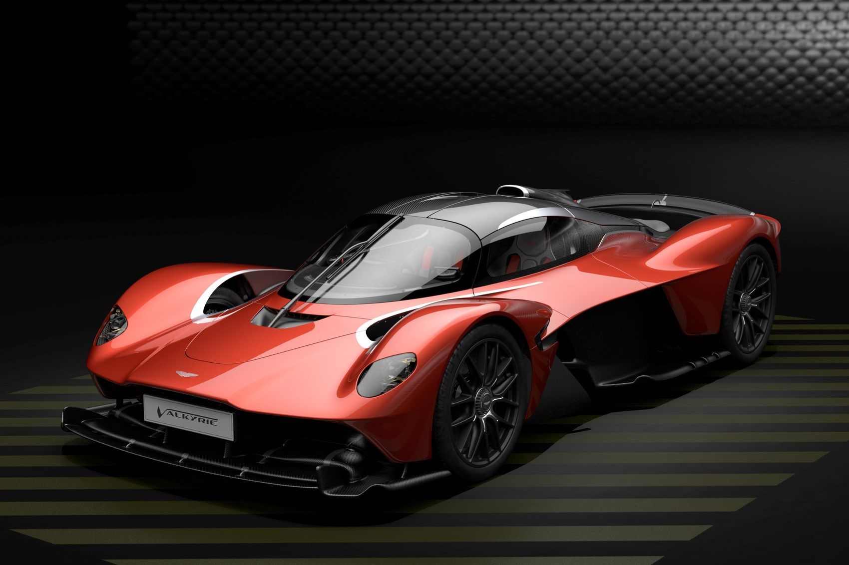 最大馬力 1,176ps Aston Martin Valkyrie 道路一級方程式動力數據曝光 !
