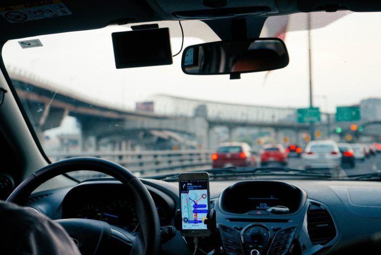 為強化運輸分業管理 交通部宣布:UBER條款正式上路