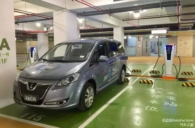 地下停車場哪些位置不能停 ? 知道後省下大筆鈔票 !