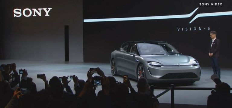 在 Dyson 不玩之後 Sony 於 2019 CES 展推出 Vision-S 電動概念車