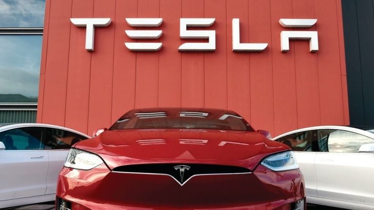 Tesla話題炒不停！中古車保固四年縮減成一年 車主又被「割韭菜」？